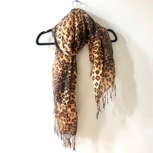 Leopard print scarf